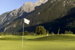 170608_martinlugger_golfplatz_B7937697-scaled